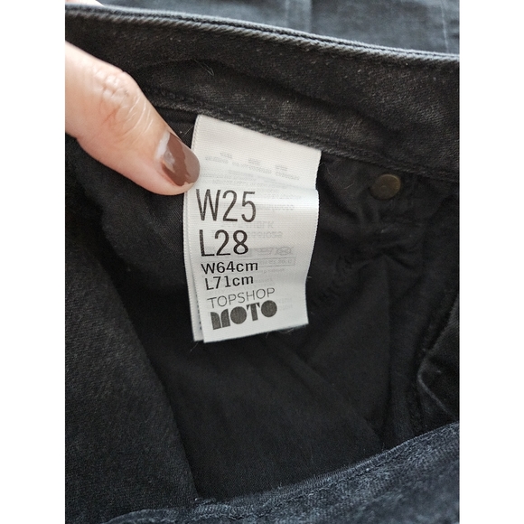 Topshop (Petite) | "Jamie" Moto Distressed Skinny Jeans - Picture 9 of 9